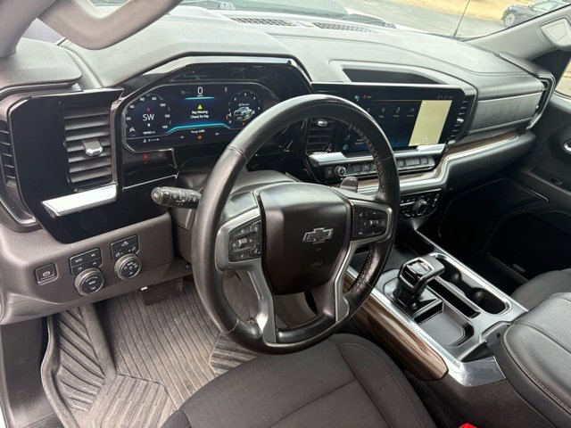 Used 2023 Chevrolet Silverado 1500 LT Trail Boss w/ Protection Package image 27