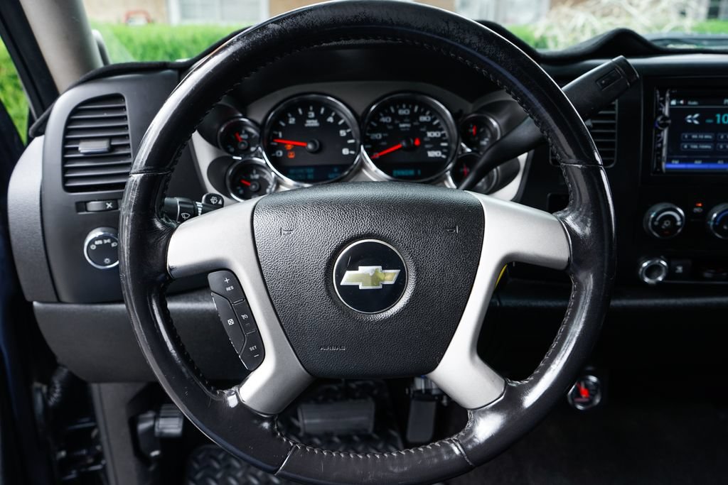 Used 2010 Chevrolet Silverado 2500 LT RWD image 21