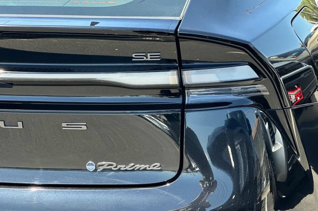 Used 2023 Toyota Prius Prime FWD image 32