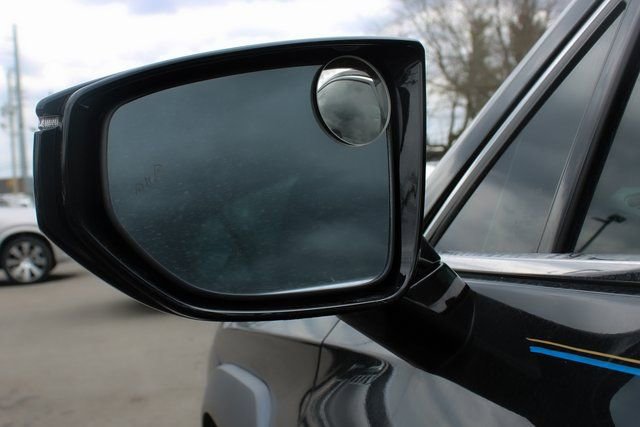 Used 2021 Lexus UX 200 w/ Accessory Package (Z1) image 8