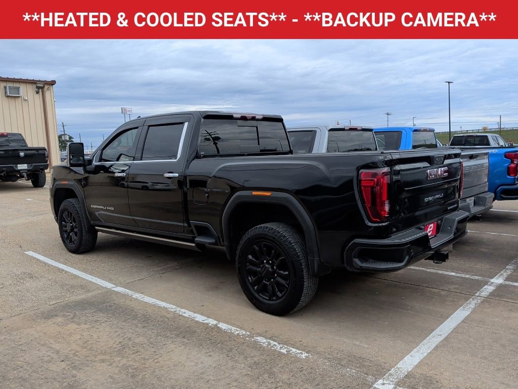 Used 2022 GMC Sierra 3500 Denali w/ Denali Black Diamond Edition image 5