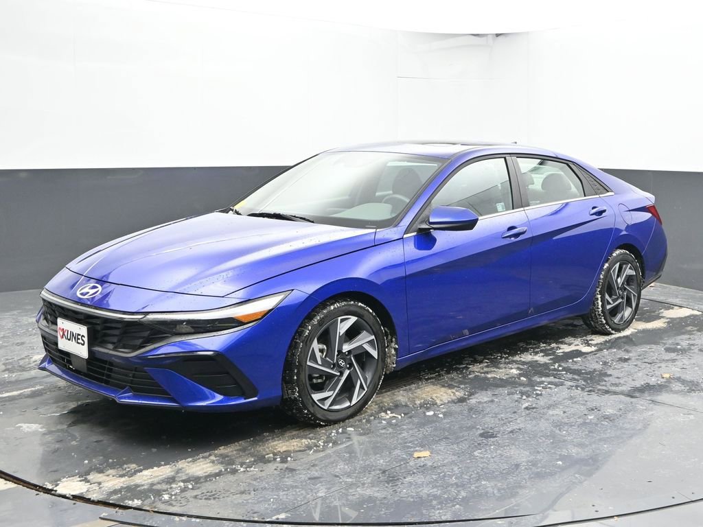 Used 2025 Hyundai Elantra SEL image 6