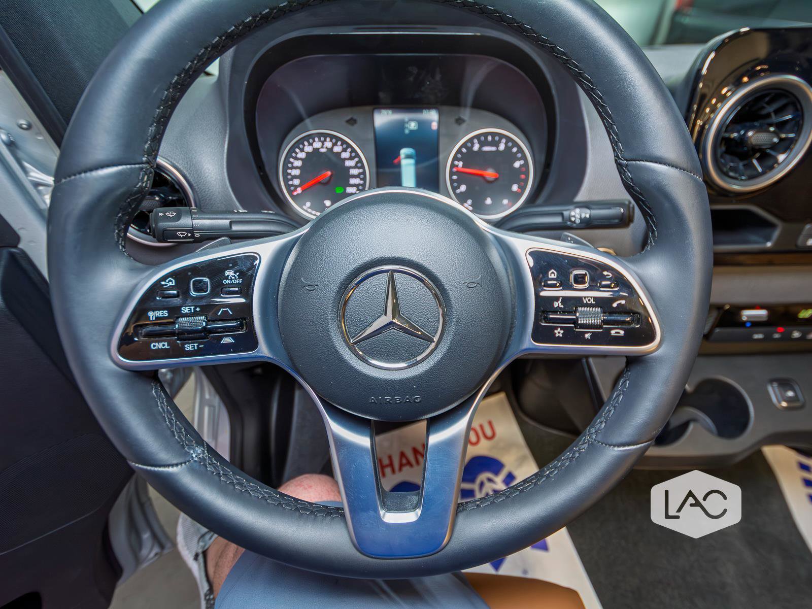 Used 2023 Mercedes-Benz Sprinter 3500 image 36