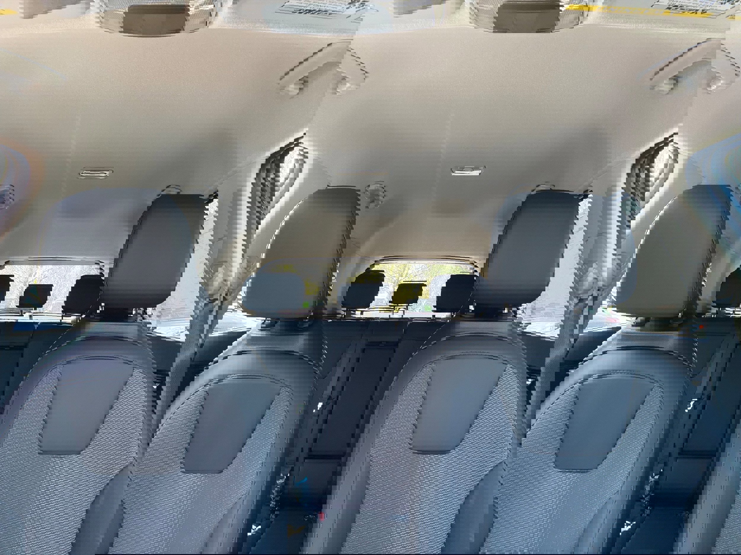 New 2025 Kia Niro EX w/ EX Cold Weather Package image 14