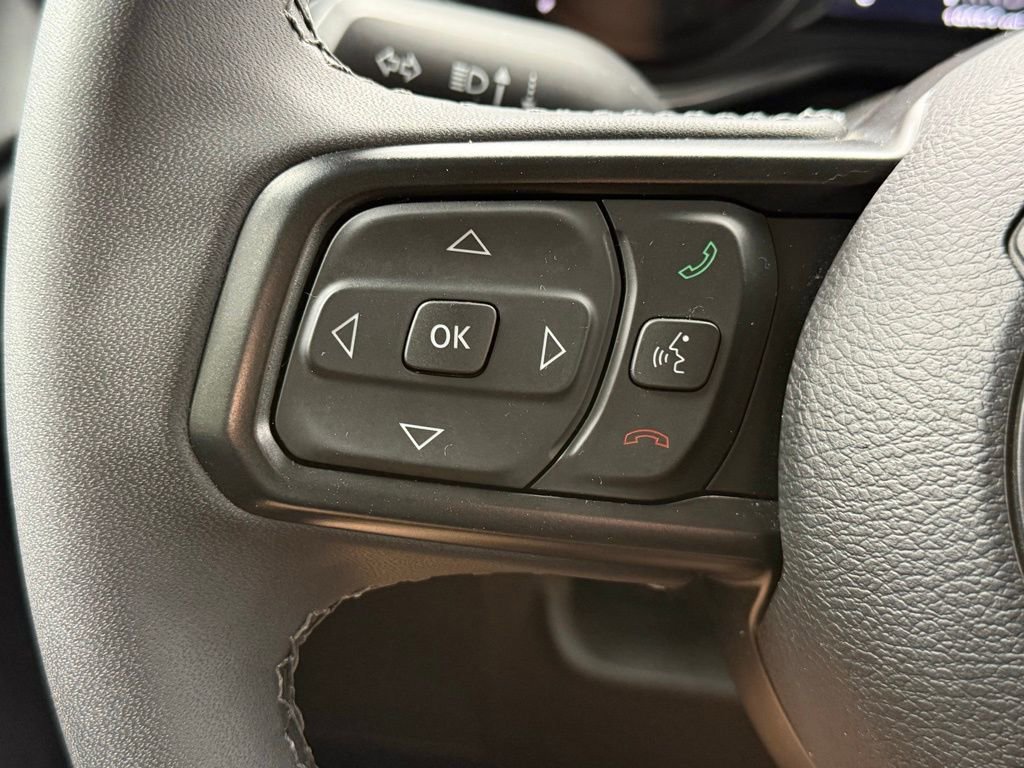 Used 2025 Jeep Wrangler Unlimited Rubicon image 34
