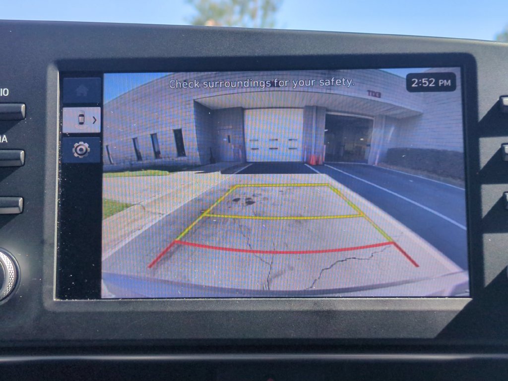 Used 2026 Hyundai Elantra Hybrid FWD image 14