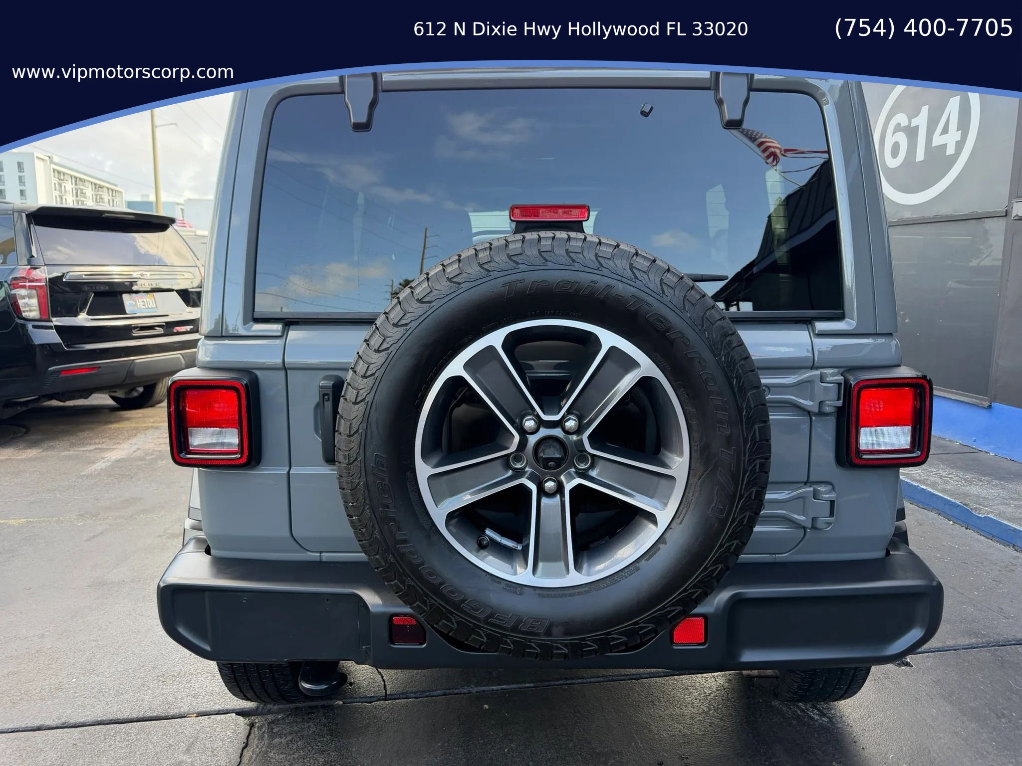 Used 2023 Jeep Wrangler Unlimited Sahara image 8