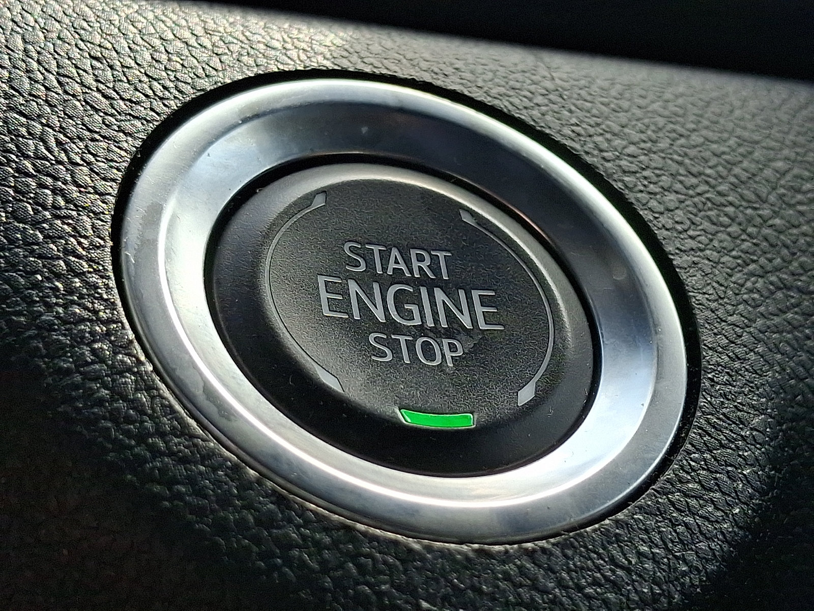 Used 2025 GMC Terrain Elevation AWD/4WD image 23