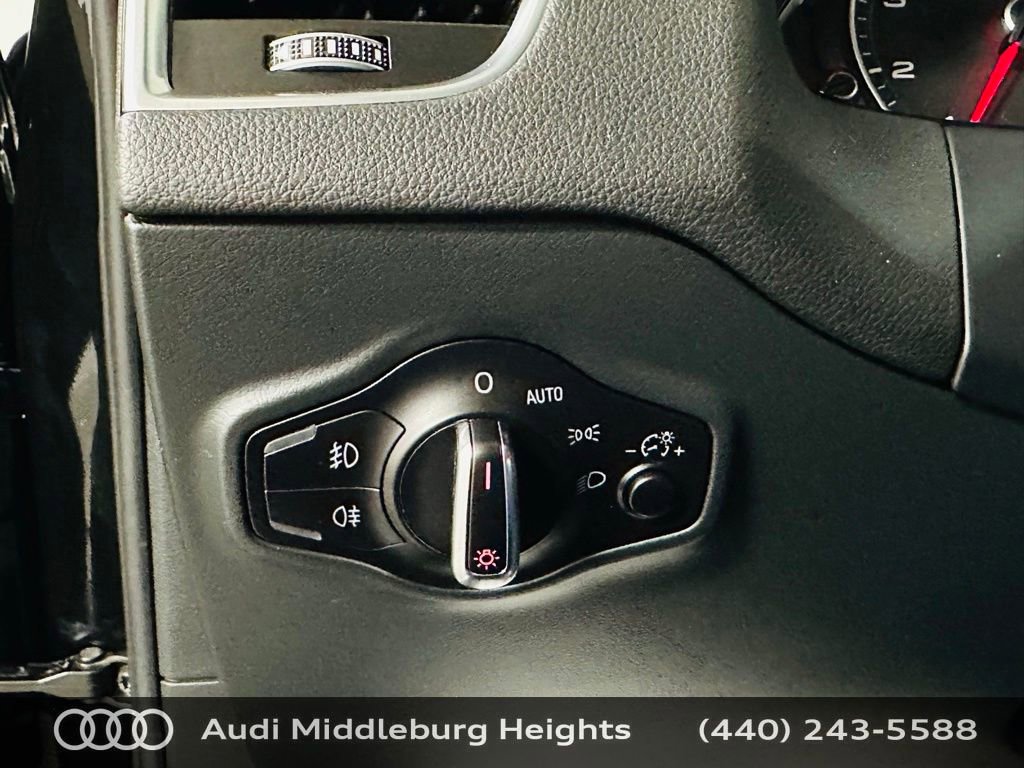 Used 2016 Audi Q5 2.0T Premium Plus w/ Technology Package AWD/4WD image 17