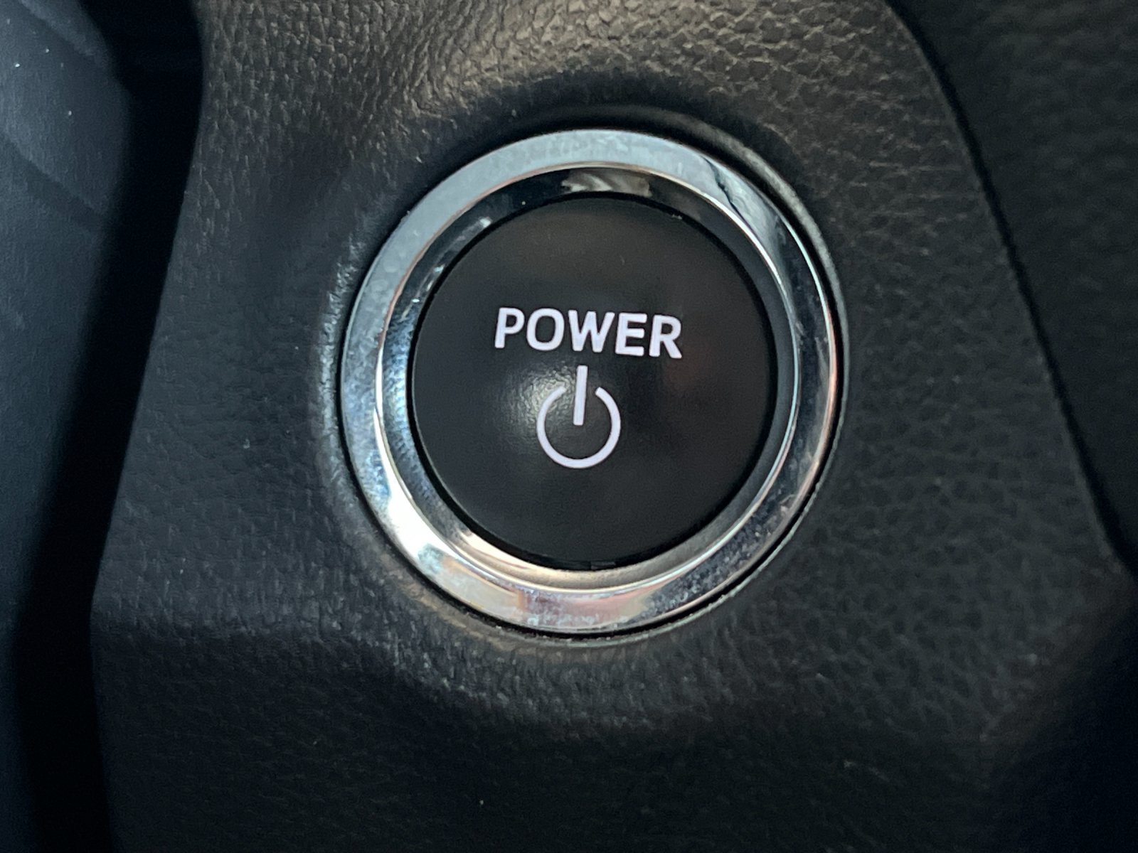 Used 2025 Toyota RAV4 XLE AWD/4WD image 21