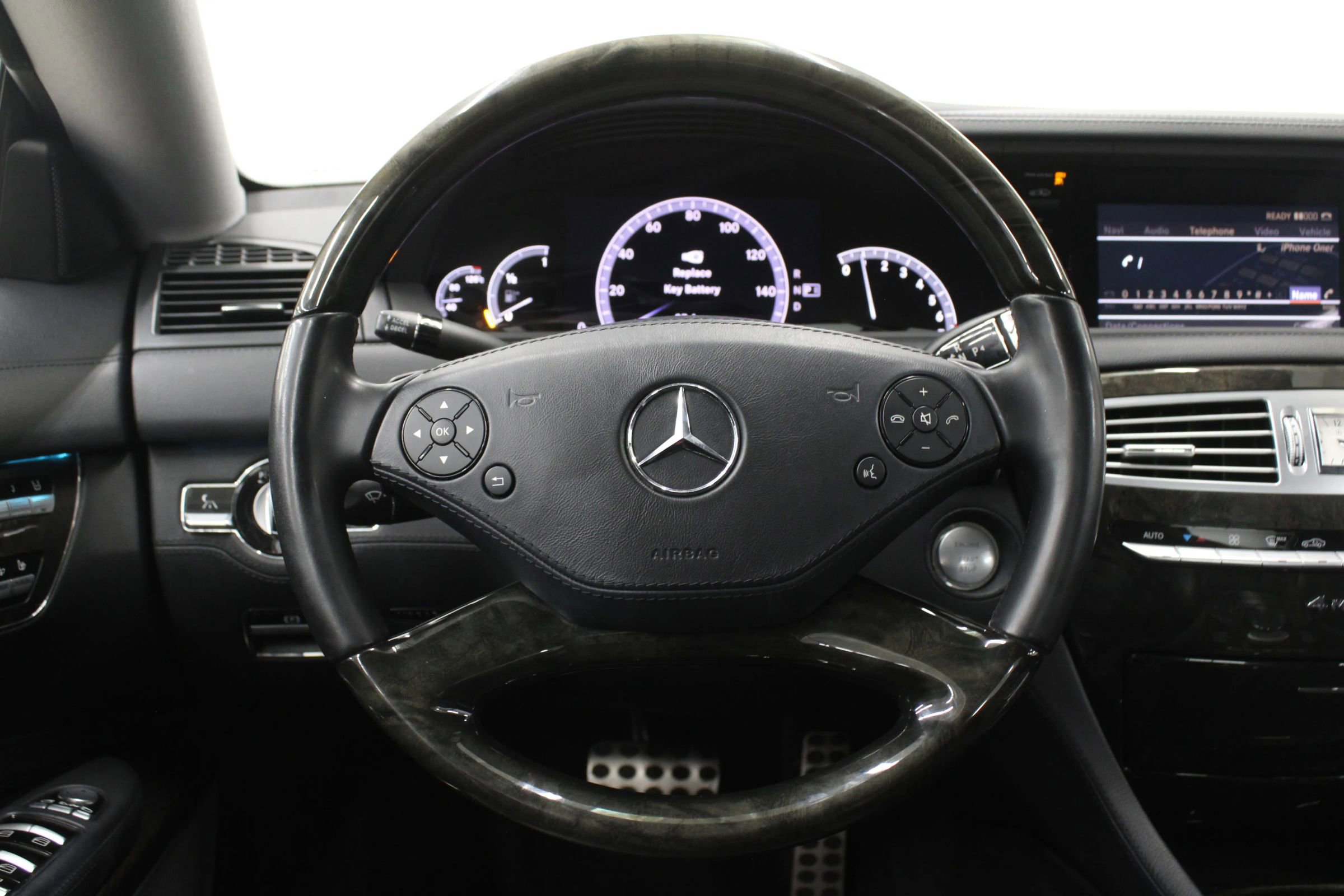 Used 2012 Mercedes-Benz CL 550 4MATIC image 16