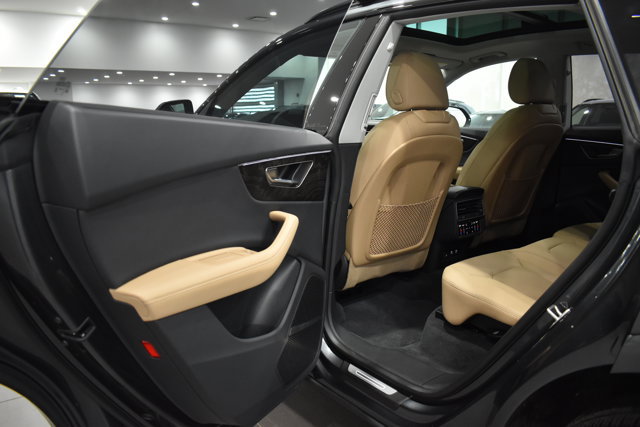 Used 2025 Audi Q8 Premium Plus w/ Premium Plus Package image 34