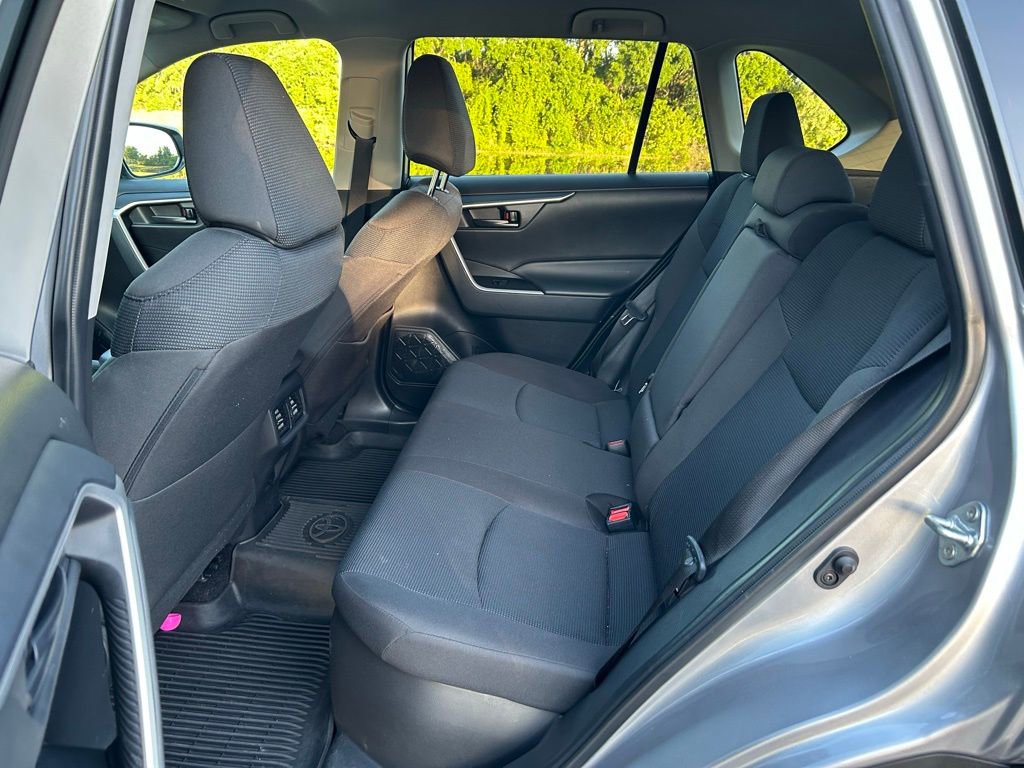 Used 2024 Toyota RAV4 LE AWD/4WD image 13