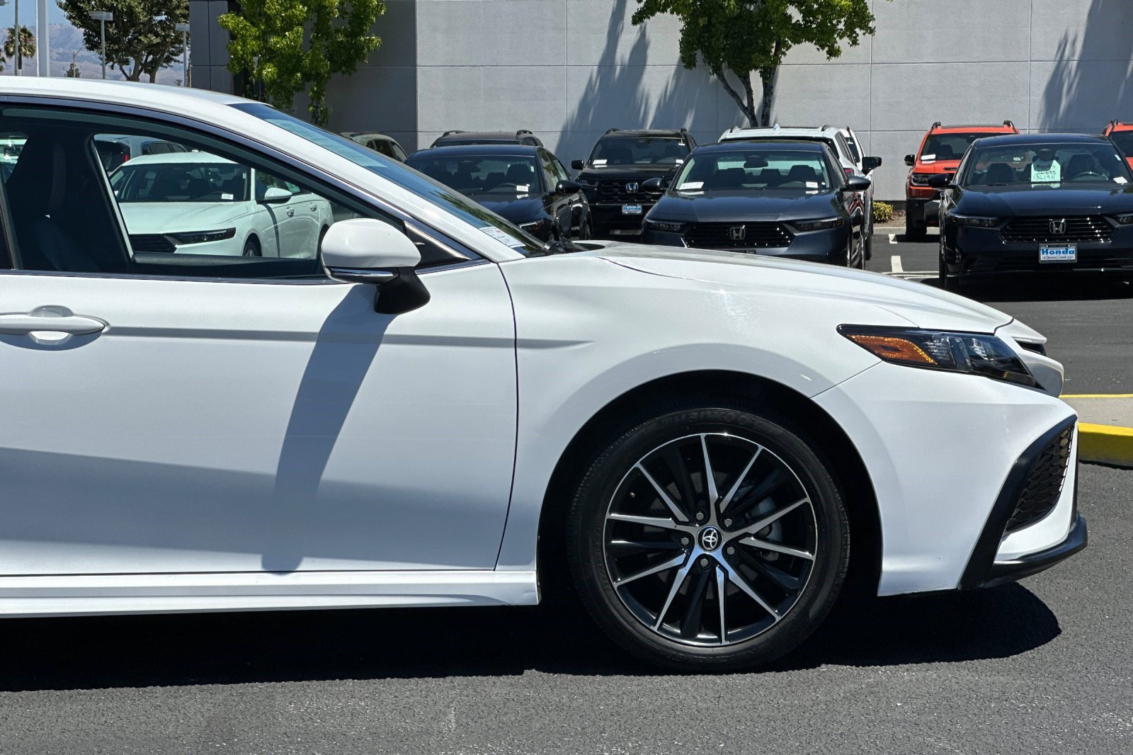 Used 2023 Toyota Camry SE FWD image 32