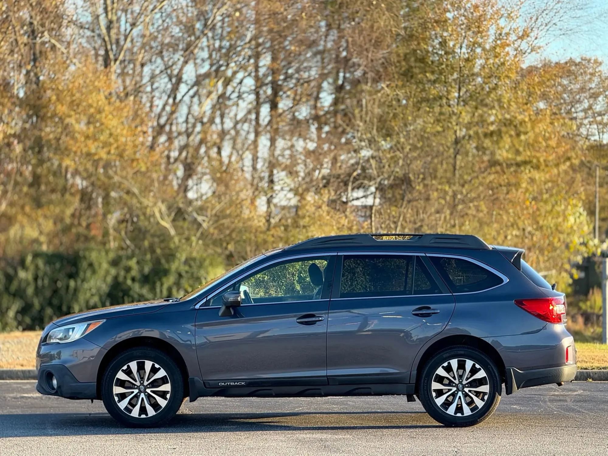 Used 2015 Subaru Outback 2.5i Limited image 8