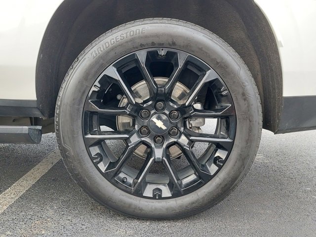 Used 2024 Chevrolet Suburban High Country image 33