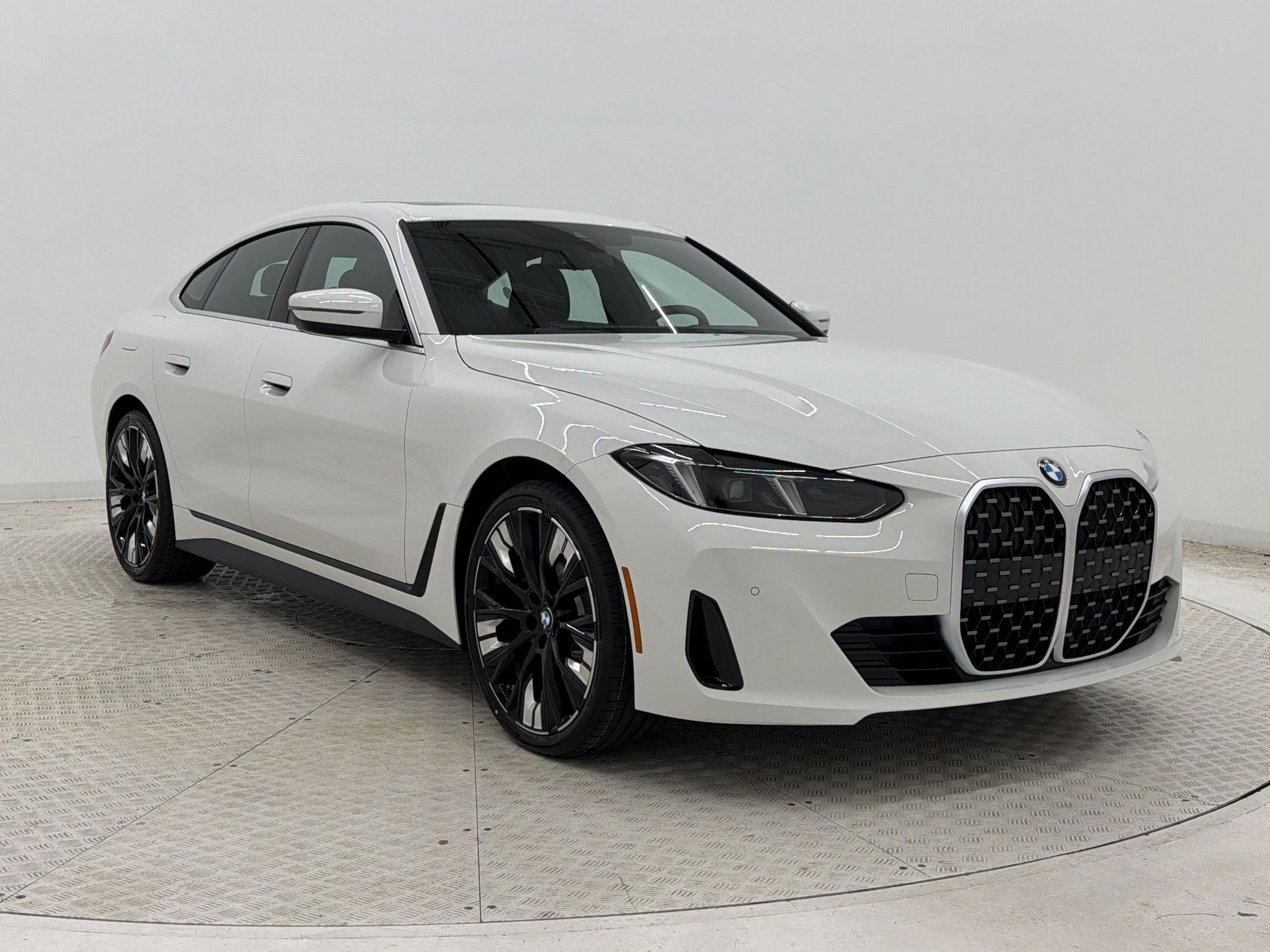 New 2026 BMW 430i w/ Premium Package RWD image 7