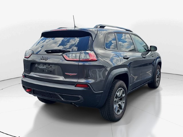 Used 2022 Jeep Cherokee Trailhawk w/ Comfort/Convenience Group AWD/4WD image 3