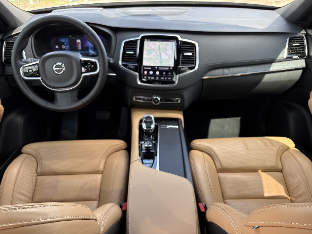 Used 2024 Volvo XC90 B6 Ultimate AWD/4WD image 29