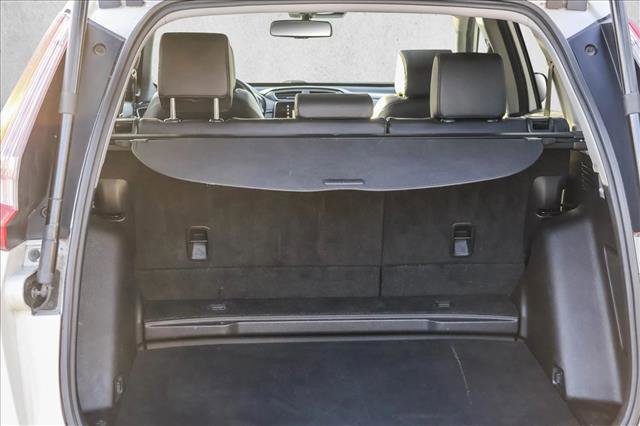 Used 2018 Honda CR-V Touring image 25