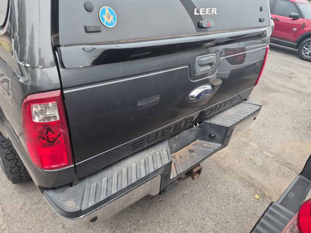 Used 2015 Ford F250 Lariat w/ Lariat Ultimate Package AWD/4WD image 16