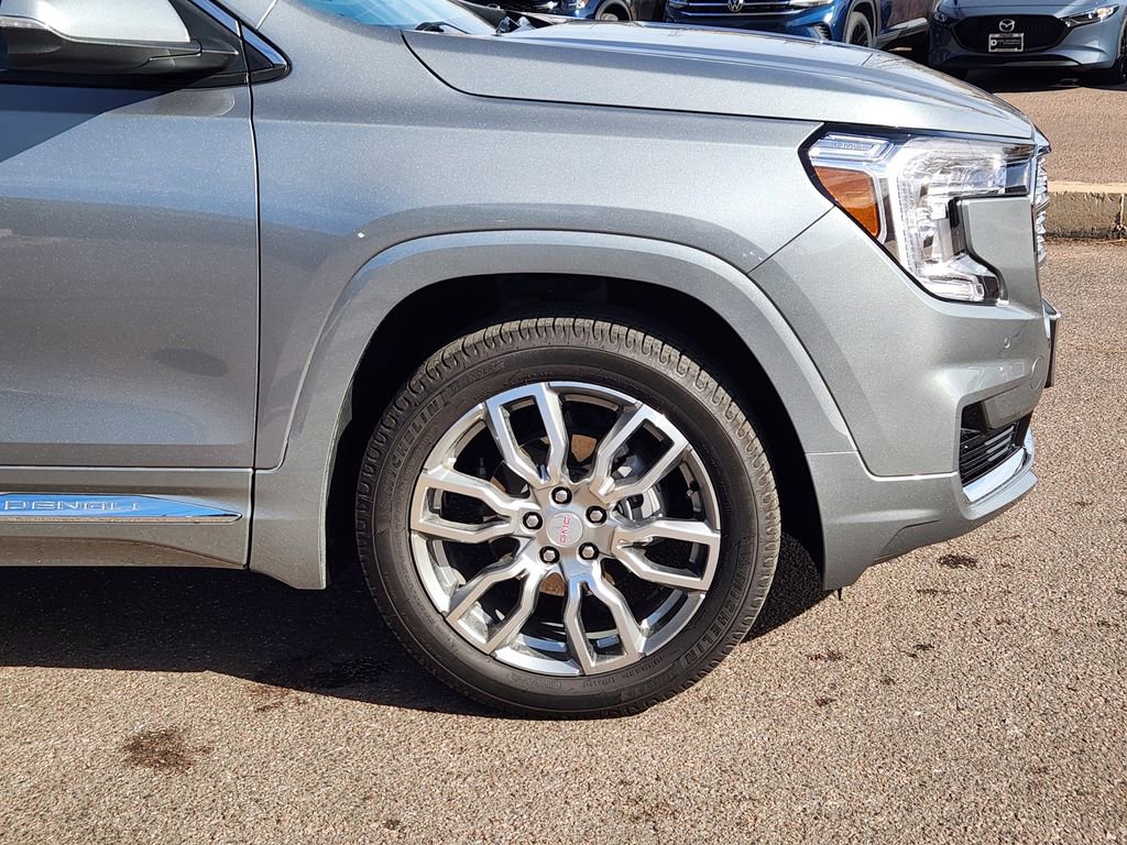Used 2023 GMC Terrain Denali image 28