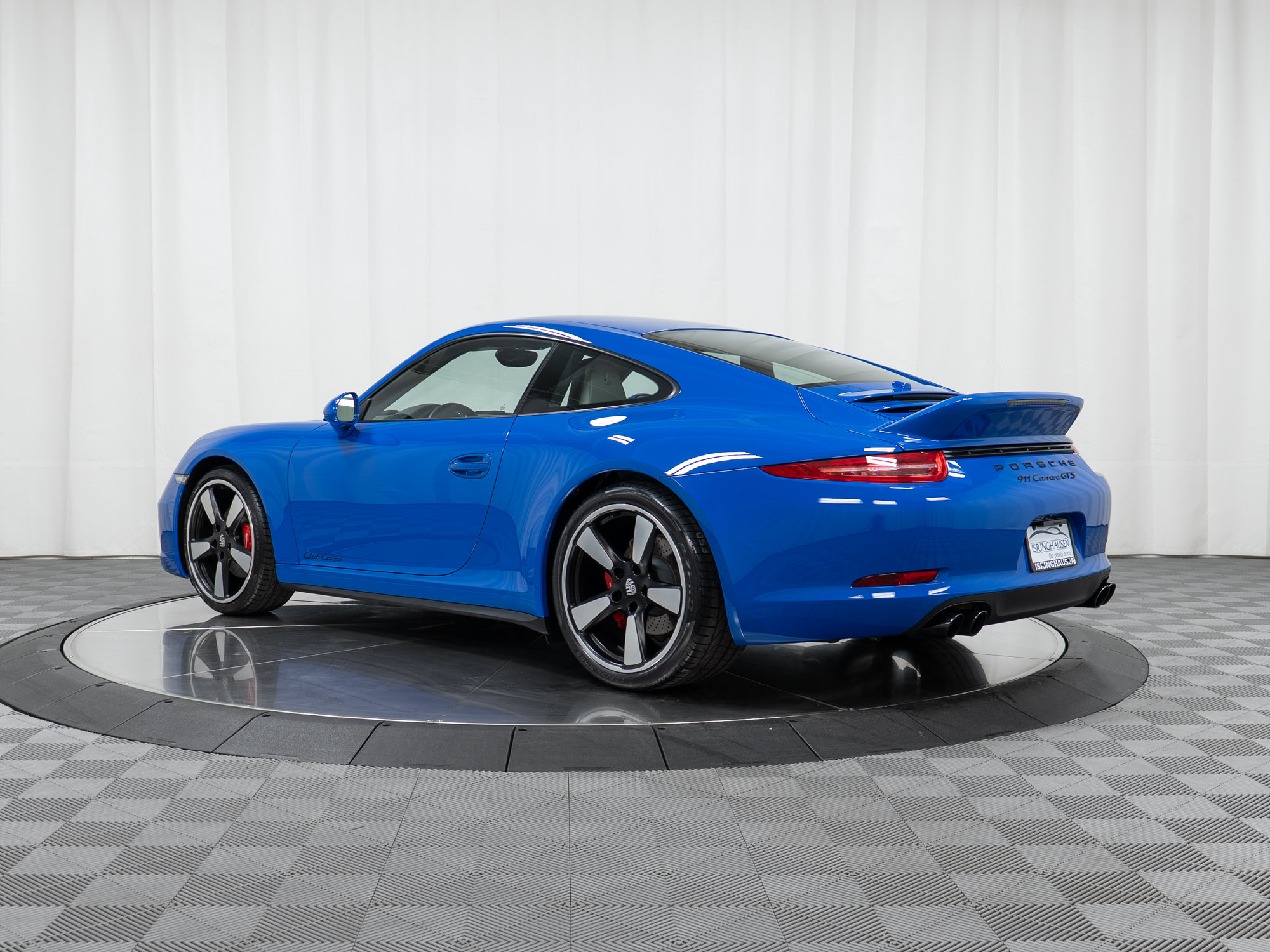 Certified 2016 Porsche 911 Carrera GTS RWD image 3