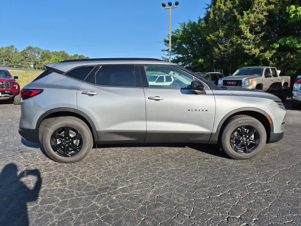 New 2026 Chevrolet Blazer LT w/ Convenience Package FWD image 8