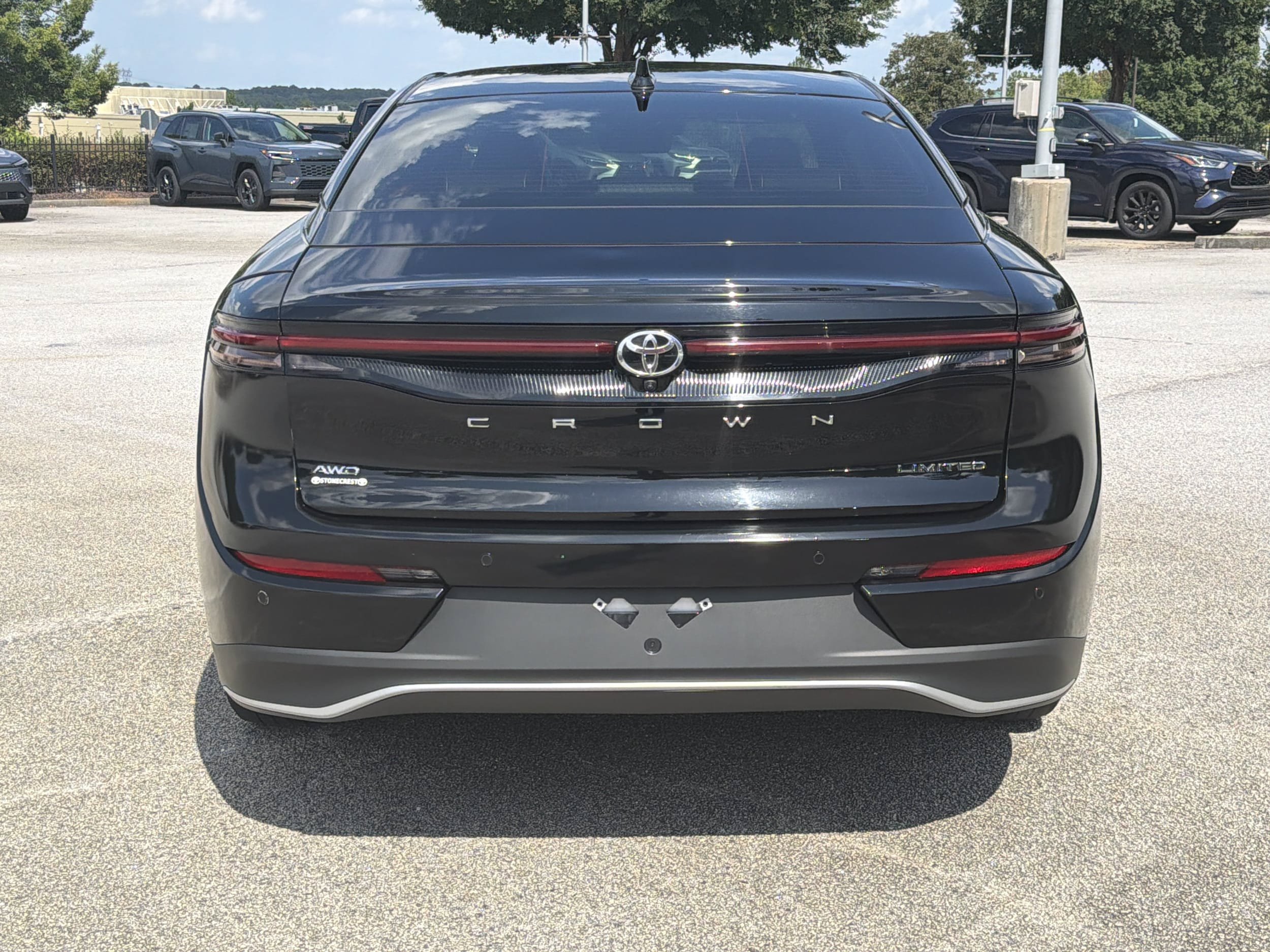 Used 2023 Toyota Crown AWD/4WD image 25