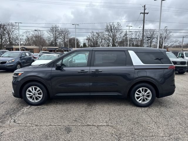 Certified 2024 Kia Carnival LX image 4