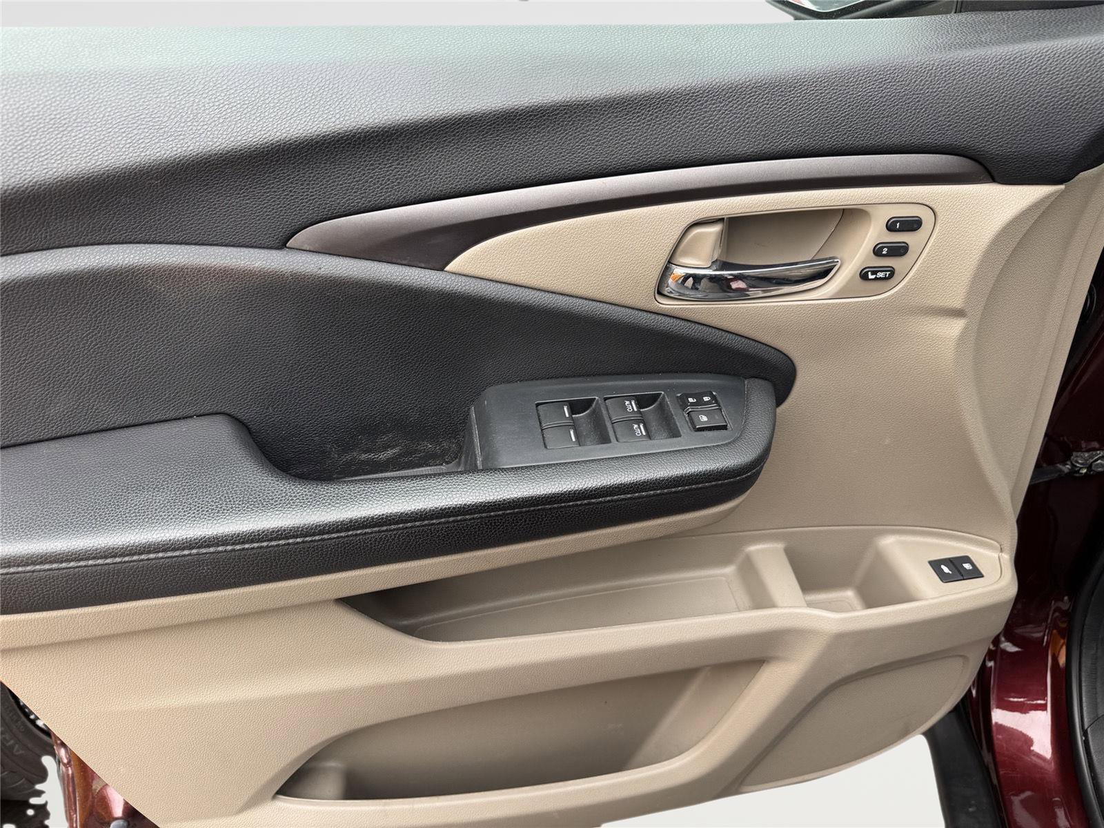 Used 2022 Honda Pilot Special Edition image 11