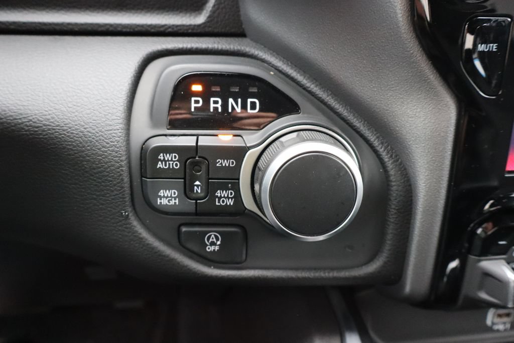 Used 2025 RAM 1500 Big Horn AWD/4WD image 13