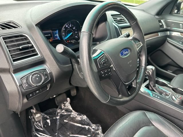 Certified 2019 Ford Explorer Limited w/ Class III Trailer Tow Package AWD/4WD image 23