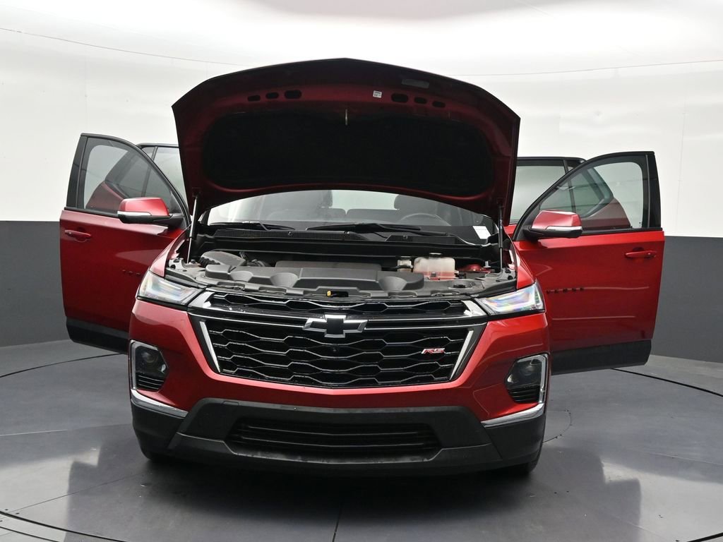 Used 2023 Chevrolet Traverse RS image 37