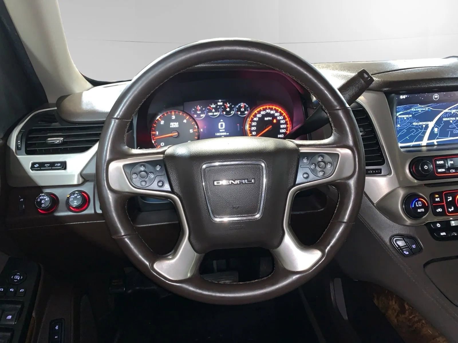 Used 2015 GMC Yukon XL Denali w/ Premium Package AWD/4WD image 21