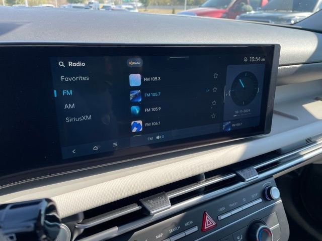 New 2025 Hyundai Tucson SE image 13