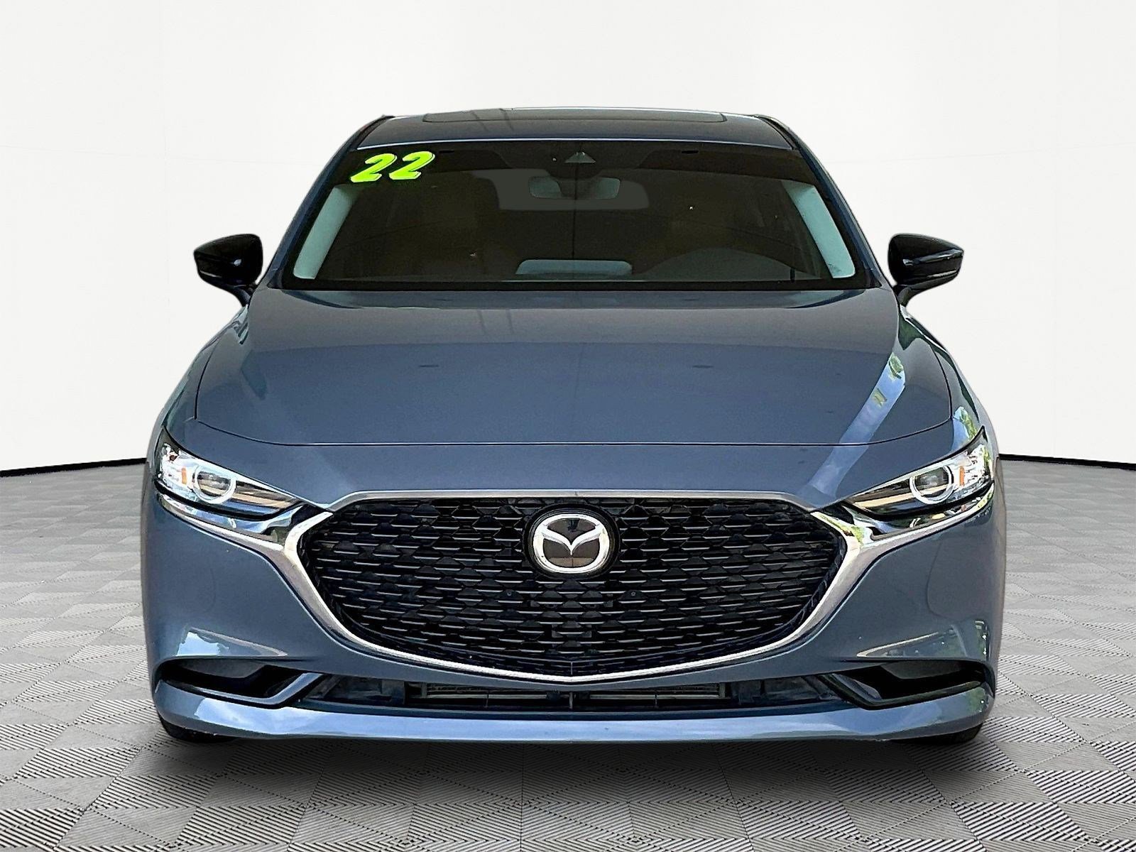 Used 2022 MAZDA MAZDA3 s FWD image 2