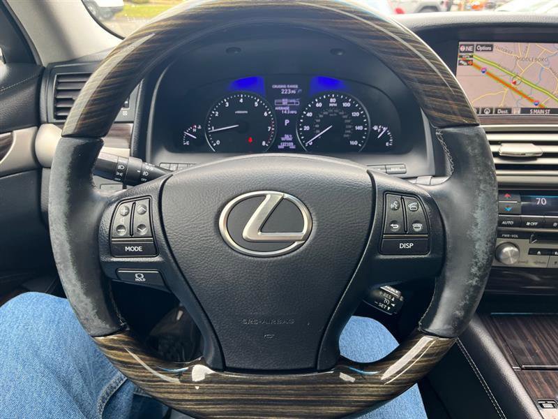 Used 2015 Lexus LS 460 AWD w/ Comfort Package image 17
