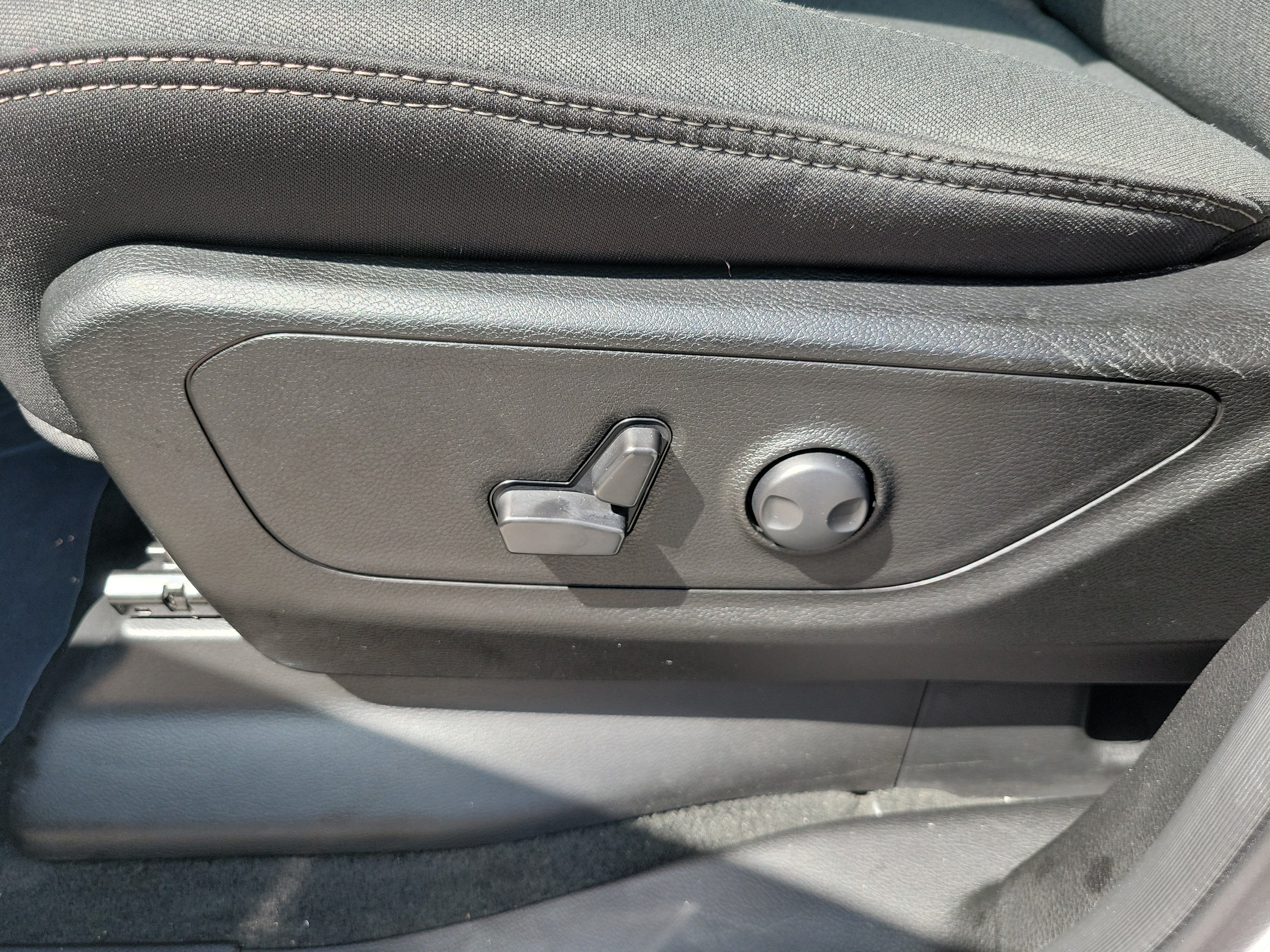 Used 2023 RAM 1500 Big Horn RWD image 21