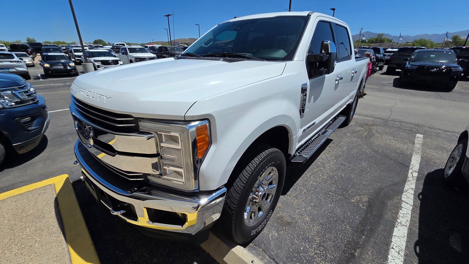 Used 2017 Ford F250 Lariat w/ Lariat Ultimate Package AWD/4WD image 2