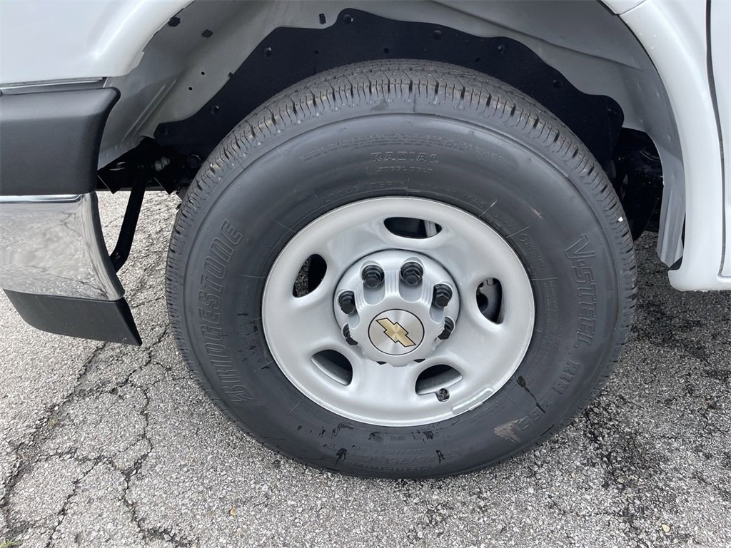 New 2025 Chevrolet Express 2500 w/ Driver Convenience Package image 6