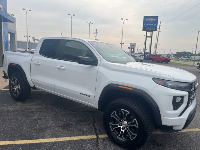 Used 2024 GMC Canyon AT4 image 9