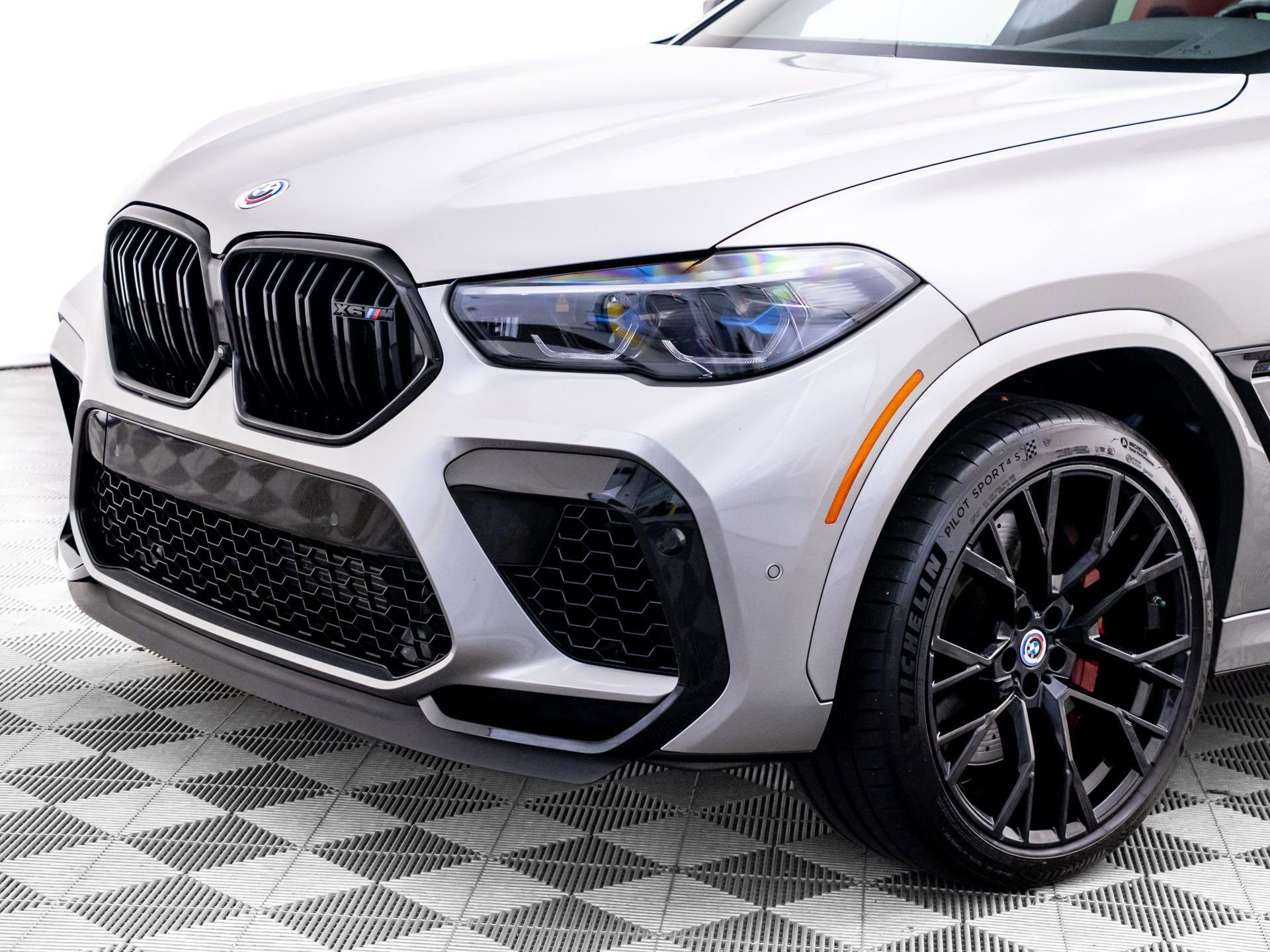 Certified 2023 BMW X6 M w/ Competition Package image 40
