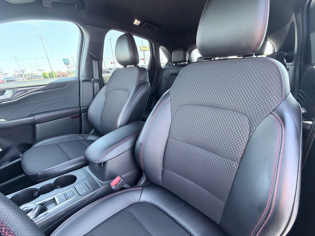 Used 2026 Ford Escape ST-Line FWD image 21