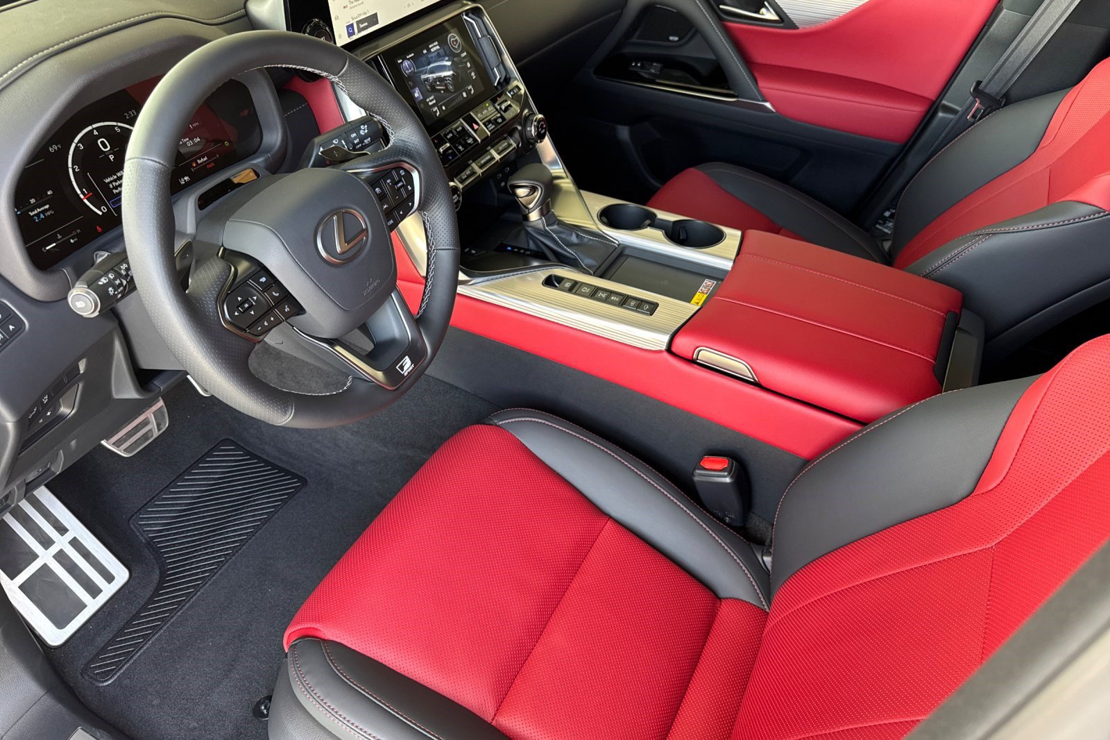 New 2026 Lexus LX 600 F Sport w/ Accessory Package (Z1) AWD/4WD image 4