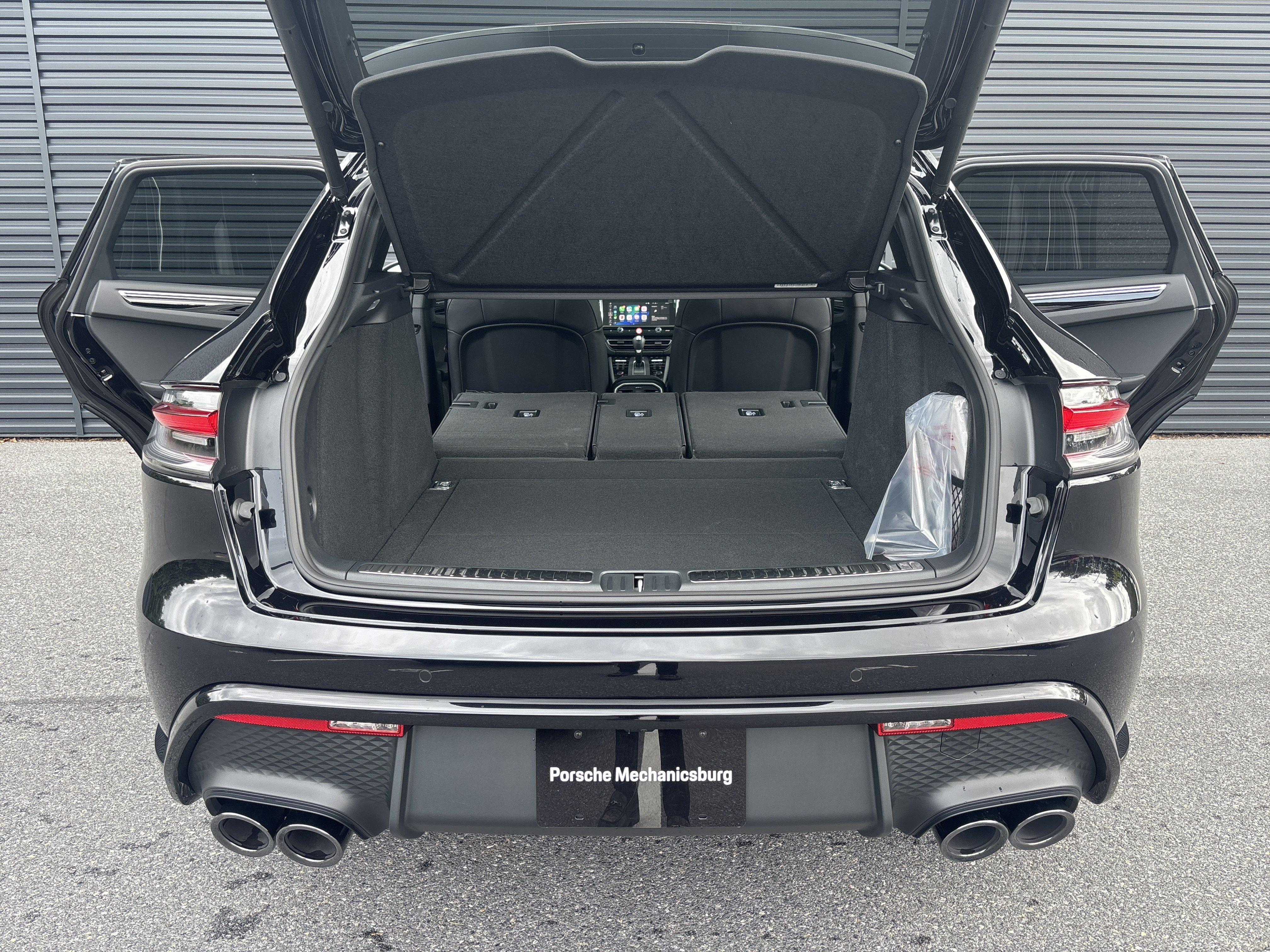 New 2026 Porsche Macan Turbo AWD/4WD image 27