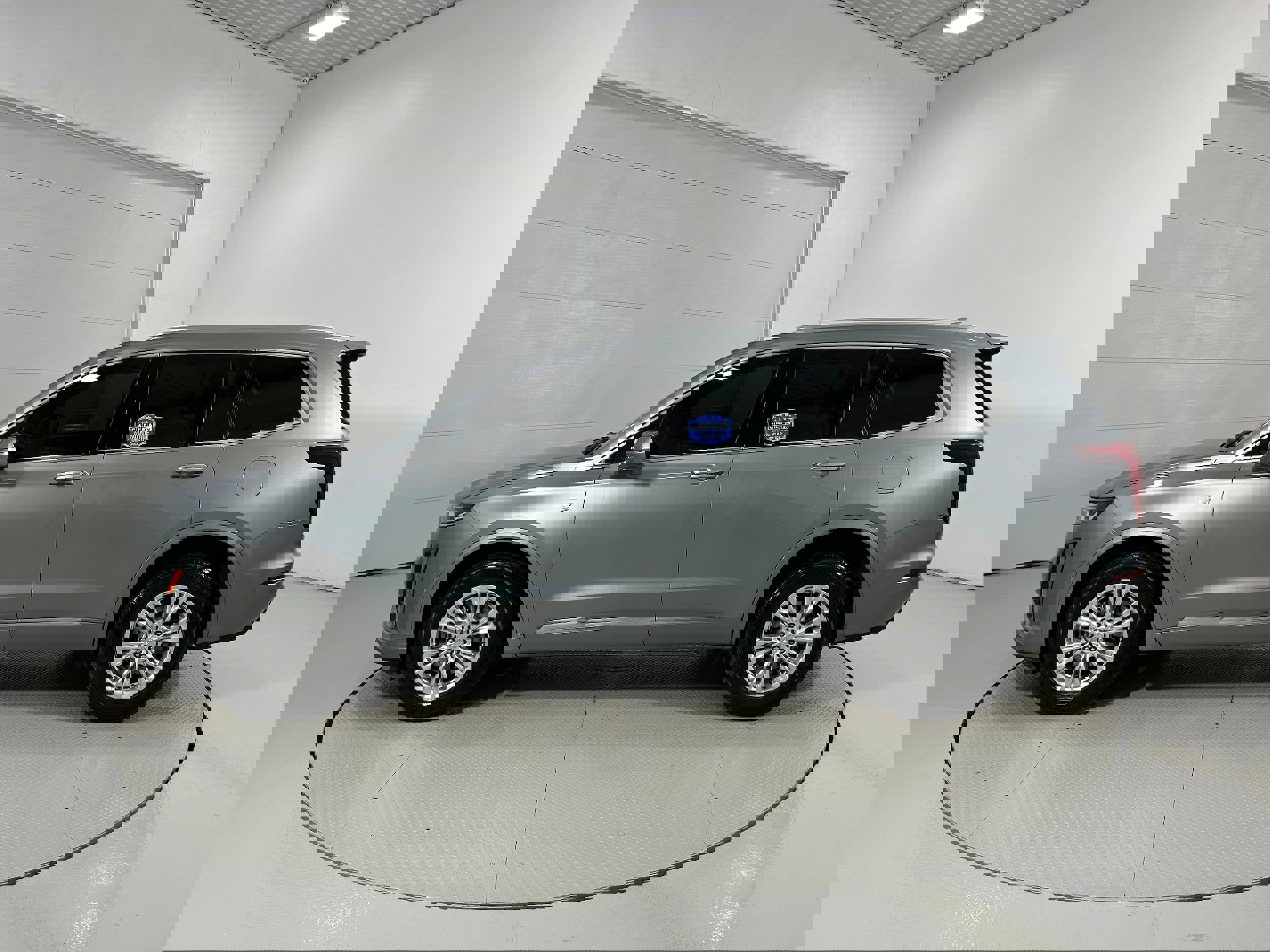 Used 2023 Cadillac XT6 Luxury image 22