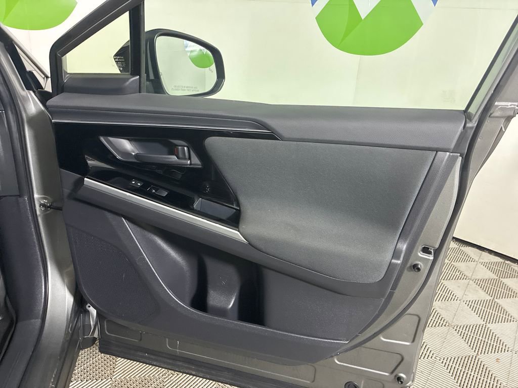 Certified 2023 Subaru Solterra AWD image 32