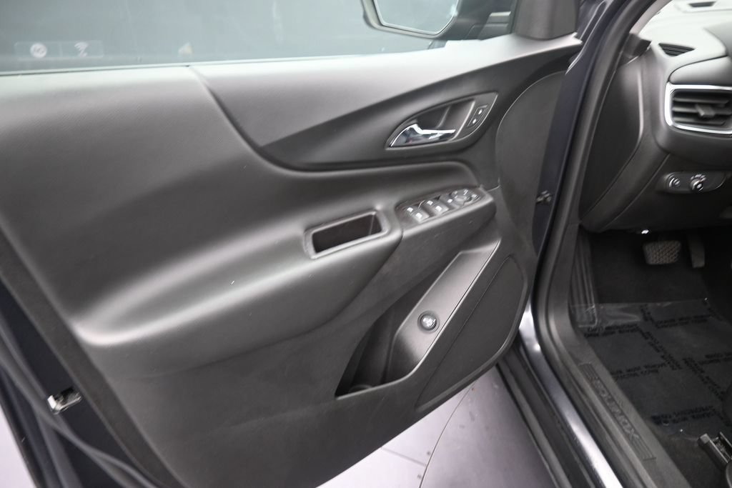 Used 2022 Chevrolet Equinox LT FWD image 12