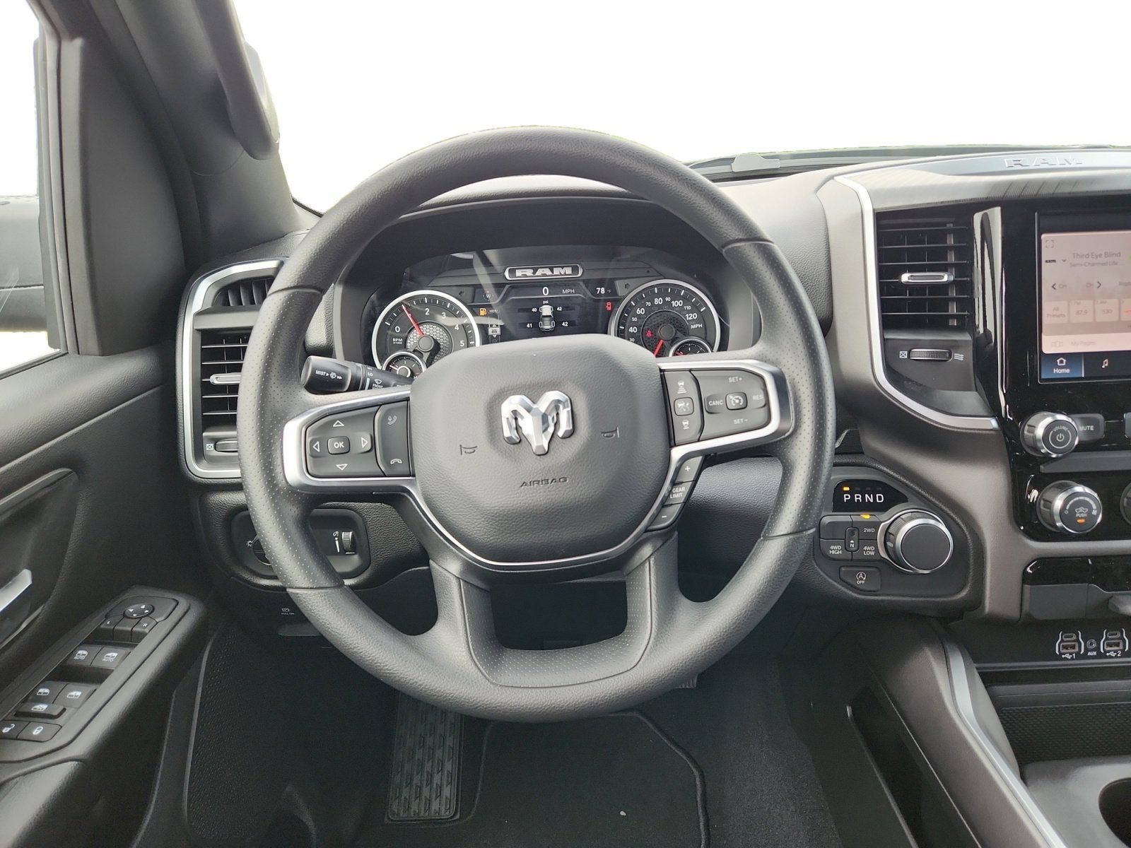 New 2026 RAM 1500 Express AWD/4WD image 22